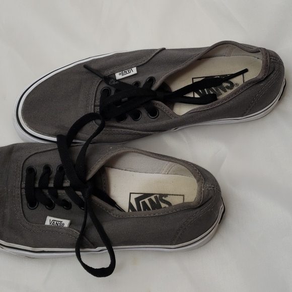 Vans Gray Shoes in Mens 5 or Women's 6.5 - Picture 3 of 5